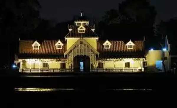 लाहौर जिमखाना ने परिसर में नौकरानियों और नौकरों के प्रवेश पर रोक लगाई